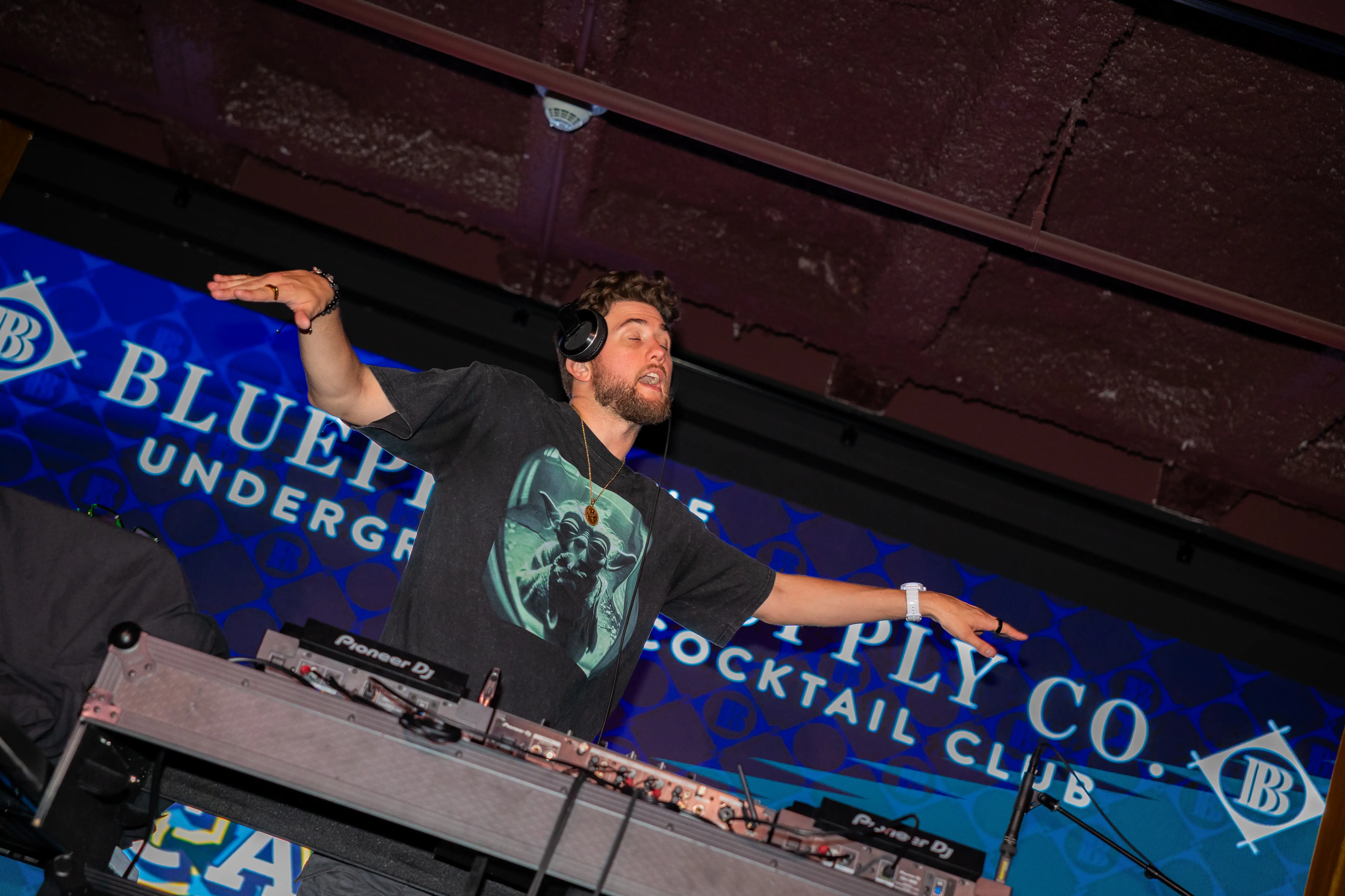 DJ 1L