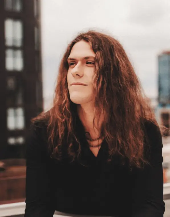 Live Music: Shawn Warnick