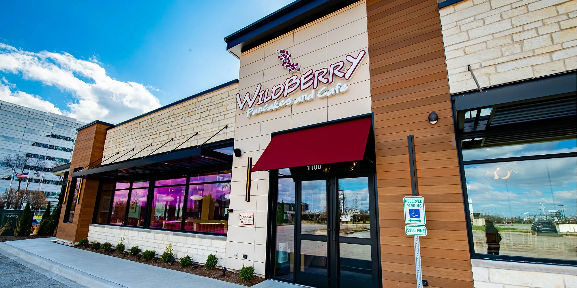 WALLSYSTEMS-WALLSCAPES-WILDBERRY-CAFE-METALSPACES-4-of-17.jpg