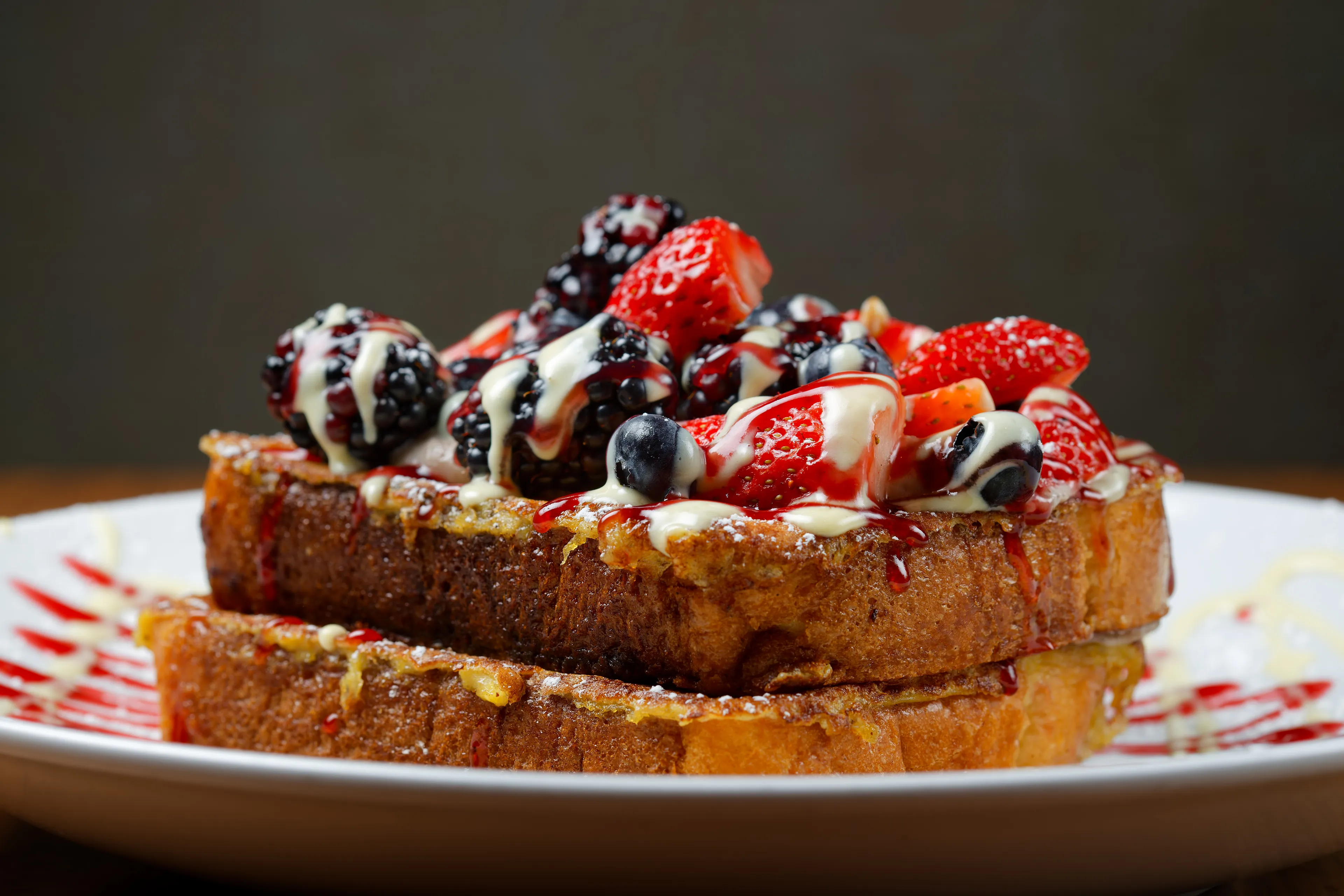 Signature-Berry-Bliss-French-Toast-05-(1).jpg